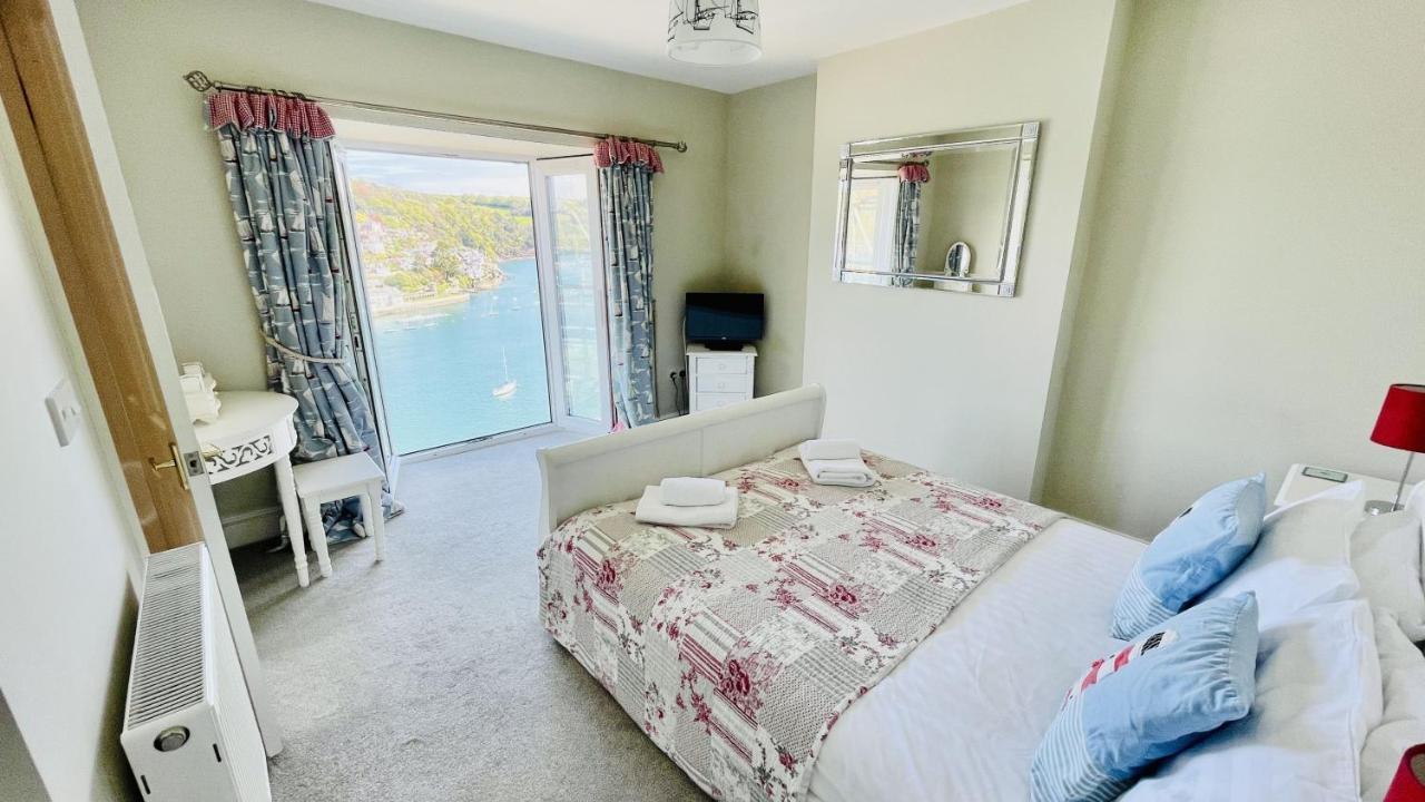 Out To Sea - Stunning Views, Elevated Position With Onsite Parking Villa Dartmouth Bagian luar foto