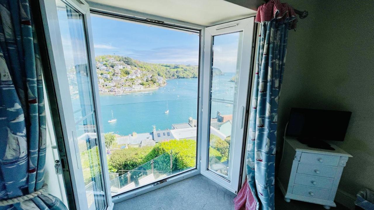 Out To Sea - Stunning Views, Elevated Position With Onsite Parking Villa Dartmouth Bagian luar foto