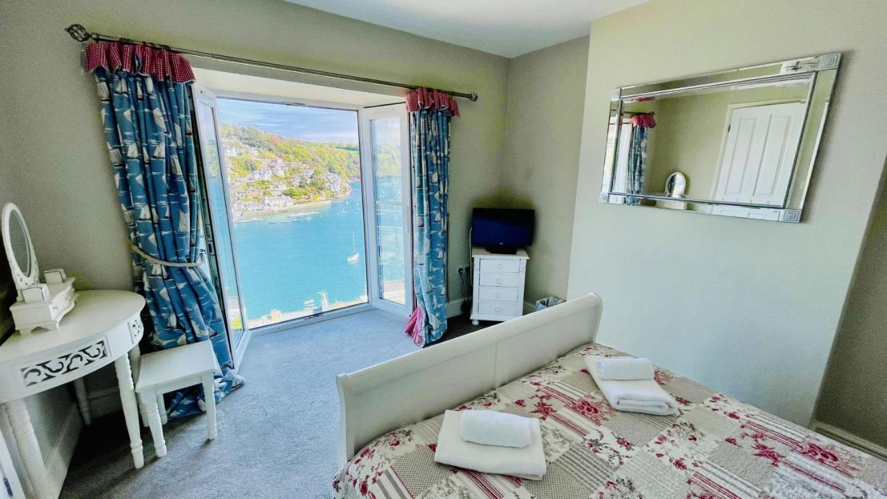 Out To Sea - Stunning Views, Elevated Position With Onsite Parking Villa Dartmouth Bagian luar foto